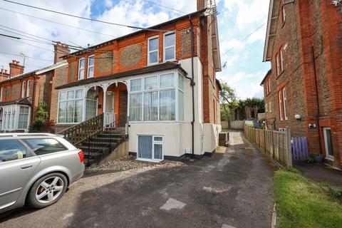 1 bedroom ground floor flat for sale, Mill Road, Burgess Hill, RH15