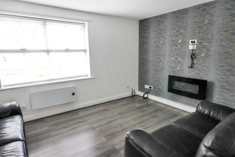 2 bedroom ground floor flat to rent, Old Quay Street, Runcorn, WA7 1SG