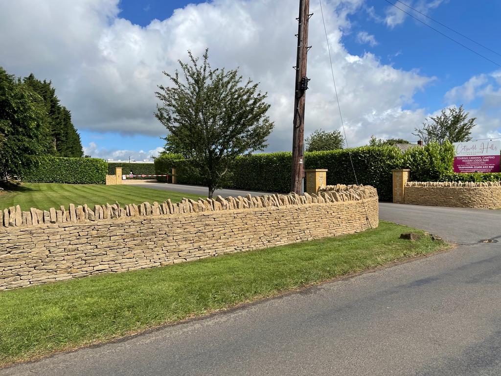 Cotswold Hills Country Park entrance