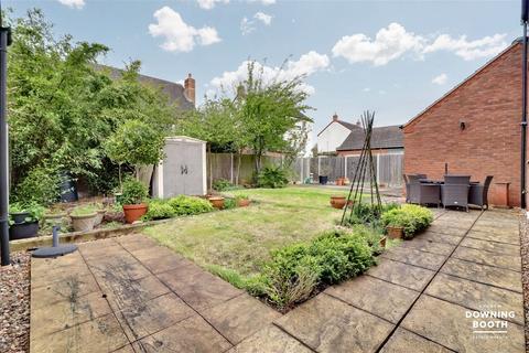 4 Thropp Close, Lichfield, WS13 8FP