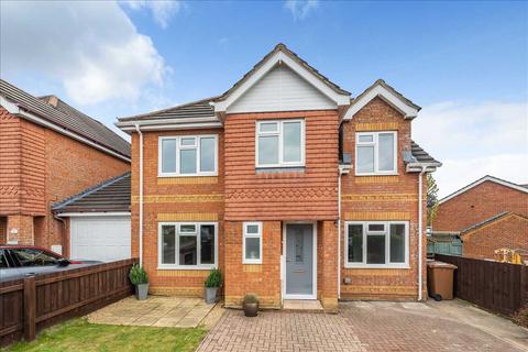 4 bedroom link detached house for sale, Barnfield Rise, Andover