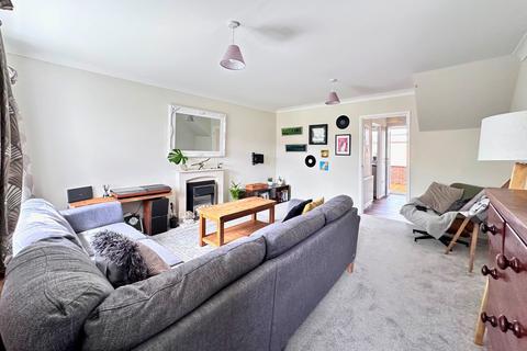 2 bedroom end of terrace house to rent, Ambassador Close, Mudeford, Dorset. BH23 4DH