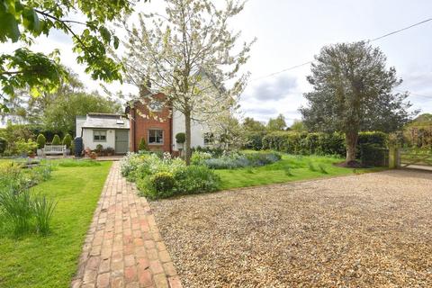 2 bedroom semi-detached house for sale, Langham Road, Blaxhall, Woodbridge, Suffolk, IP12