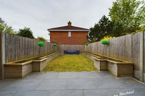 3 bedroom end of terrace house for sale, Pitstone, Leighton Buzzard LU7