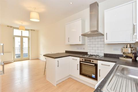 2 bedroom apartment for sale, Fletcher Avenue, Chichester, West Sussex
