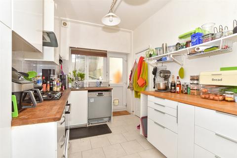 1 bedroom ground floor flat for sale, Arthur Road, Margate, Kent