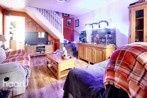 3 bedroom semi-detached house for sale, Harvester Close, Swindon