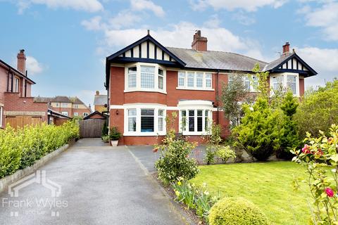 4 bedroom semi-detached house for sale, Clifton Drive, Ansdell