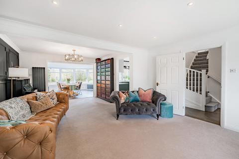 17 Clayton Close, Houndstone, Yeovil, BA22 8SW