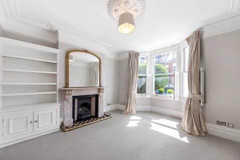 5 bedroom terraced house to rent, Shelgate Road, Between the Commons, London, SW11