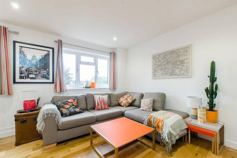 2 bedroom flat to rent, Upper Tulse Hill, Brixton, London, SW2