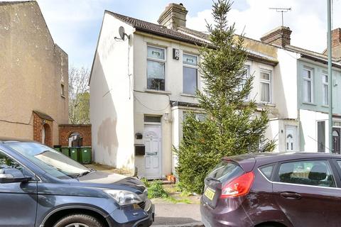 2 bedroom end of terrace house for sale, Battle Road, Erith, Kent