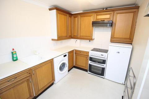 2 bedroom flat to rent, Claudius Court, Colchester CO1