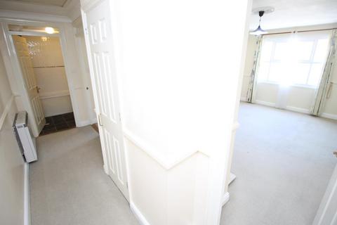2 bedroom flat to rent, Claudius Court, Colchester CO1