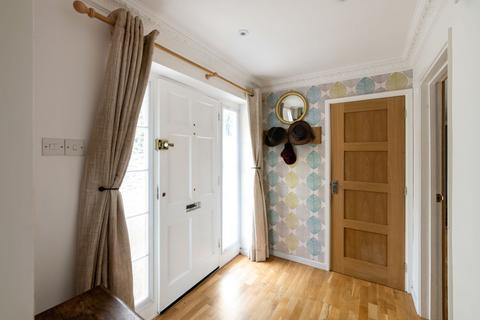 73 Lonesome Lane, Reigate, RH2 7QT