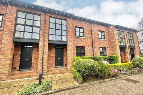 5 bedroom townhouse for sale, Waterford Place, Heald Green