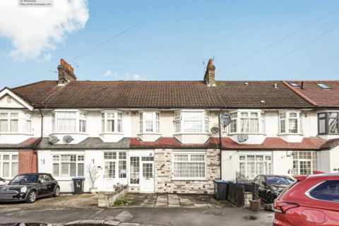 3 bedroom terraced house for sale, Princes Avenue, N13 6HB