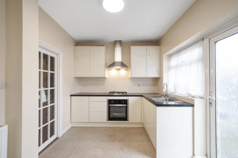 3 bedroom terraced house for sale, Princes Avenue, N13 6HB