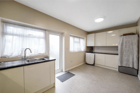 3 bedroom terraced house for sale, Princes Avenue, N13 6HB