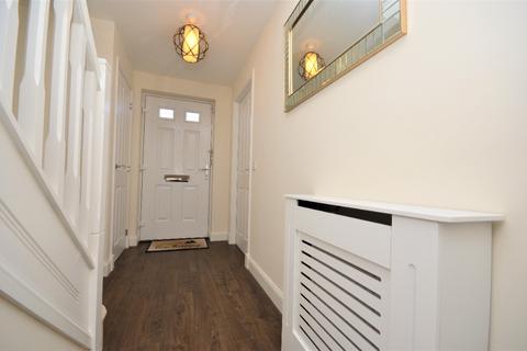 3 bedroom semi-detached house to rent, Corsehill Crescent, Hamilton, South Lanarkshire, ML3 8FE