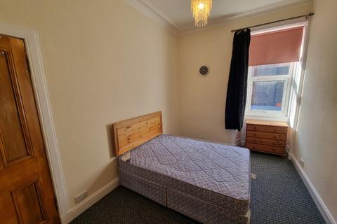 2 bedroom flat to rent, Gorgie Road, Gorgie, Edinburgh, EH11