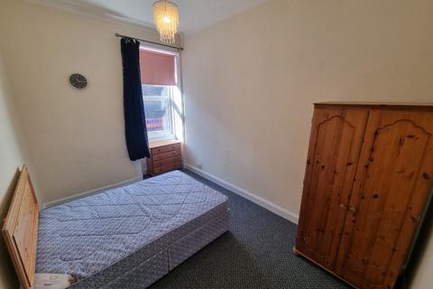 2 bedroom flat to rent, Gorgie Road, Gorgie, Edinburgh, EH11