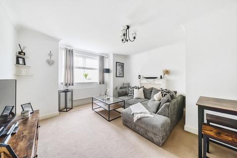 2 bedroom apartment for sale, Evensyde, Watford, Hertfordshire