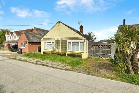 3 bedroom bungalow for sale, Oakmead Road, St. Osyth, Clacton-on-Sea