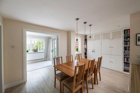 50 Atherfield Road, Reigate, RH2 7PS