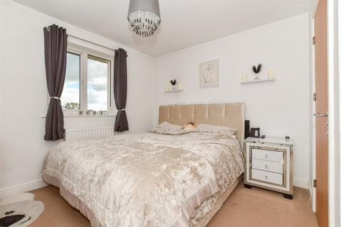 2 bedroom flat for sale, Billington Grove, Willesborough, Ashford, Kent