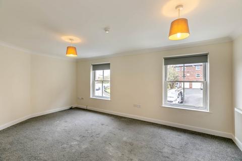 2 bedroom apartment to rent, Rhodes Court, Morley