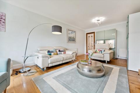Flat 5, 1 Braid Avenue, Cardross, Dumbarton, G82 5QF