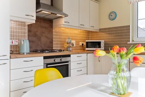 Flat 5, 1 Braid Avenue, Cardross, Dumbarton, G82 5QF