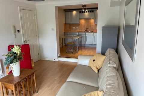 2 bedroom apartment to rent, South Ferry Quay, Liverpool L3