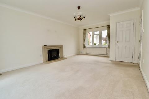 19 Fox Road, Street, BA16 0PZ
