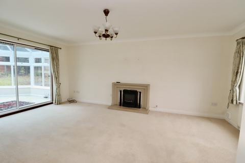 19 Fox Road, Street, BA16 0PZ