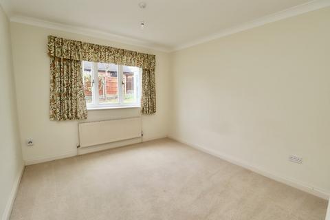 19 Fox Road, Street, BA16 0PZ