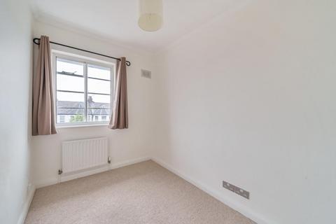 146b East End Road, London, N2 0RY