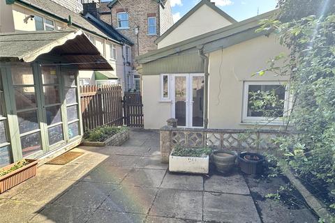 4 bedroom semi-detached house for sale, Short Bridge Street, Llanidloes, Powys, SY18