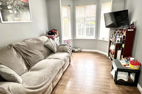 3 bedroom terraced house for sale, Wickford Close, Leicester, Leicester, LE5