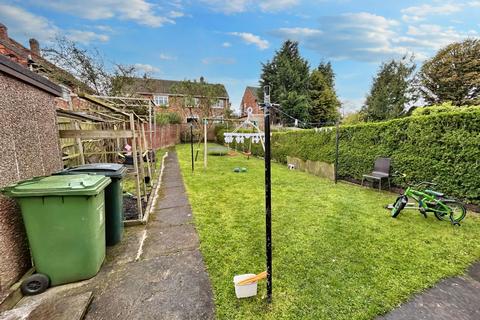 2 bedroom semi-detached house for sale, Cromwell Avenue, Blaydon, Blaydon-on-Tyne, Tyne and wear, NE21 4RG