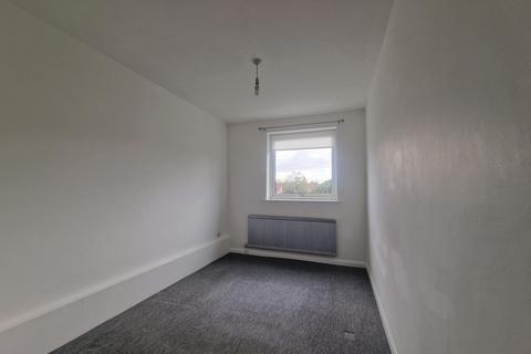 2 bedroom flat to rent, London Road, Deal, CT14