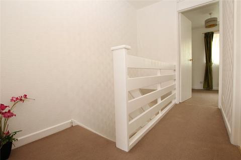 18 Wallace Close, London, SE28 8NL