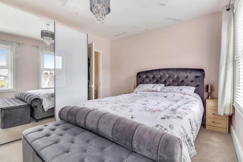 36 Nightingale Road, Dover, CT16 2NZ