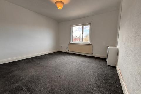 2 bedroom flat to rent, Ansdell Road, Blackpool FY1