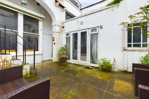 2 bedroom flat for sale, Rock Grove, Brighton, BN2 1ND