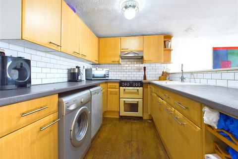 2 bedroom flat for sale, Rock Grove, Brighton, BN2 1ND