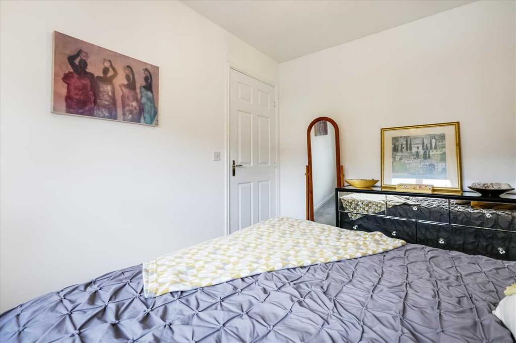 Bedroom Two (2)