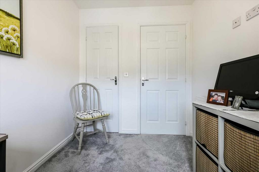 Bedroom Three (2)