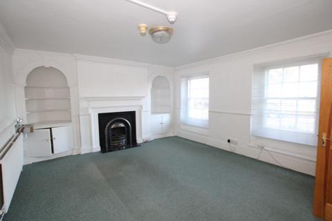 Office to rent, Farnham Road, Liss GU33